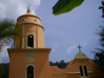 Réplica iglesia de Chachopo. Parque temático La Venezuela de Antier.